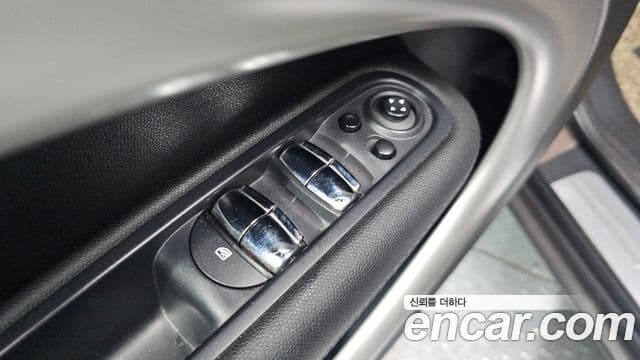 Mini Cooper D Countryman 1세대, 2015 17