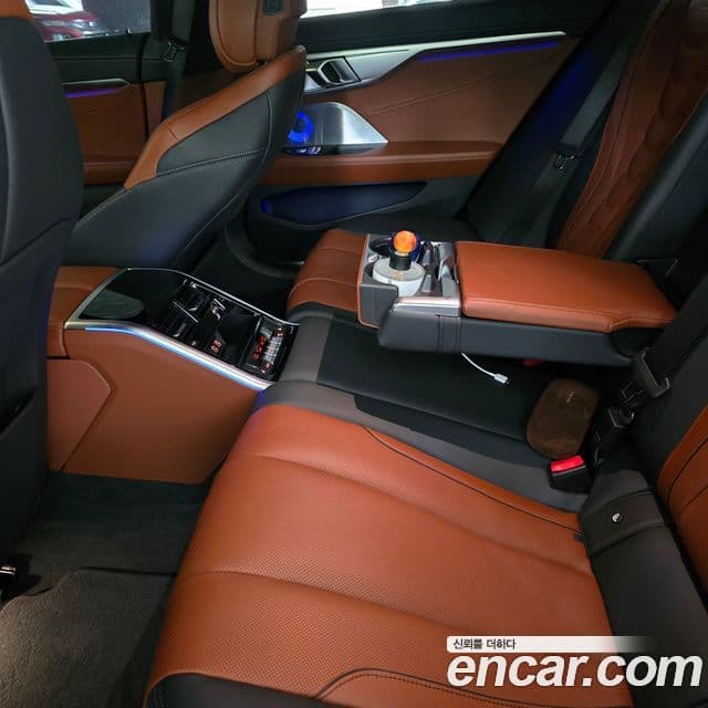 BMW 8시리즈 (G15) M850i xDrive Gran Coupe, 2024 10