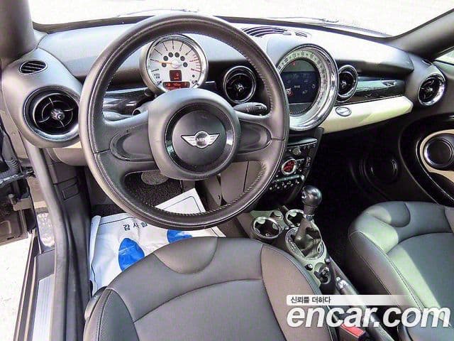 Mini Cooper купе, 2012 6