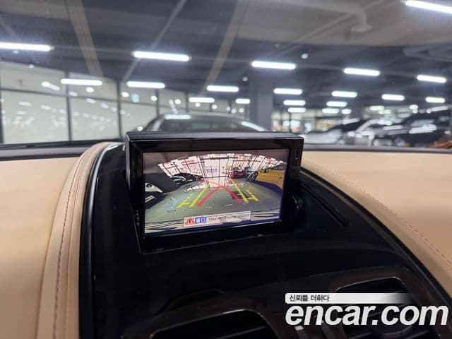 Aston Martin 뱅퀴시 S 6.0 V12 Volante, 2016 8