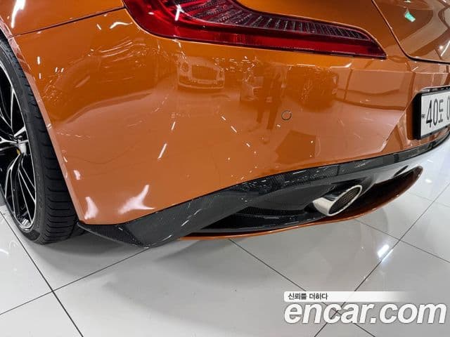 Aston Martin 뱅퀴시 S 6.0 V12 Volante, 2016 12