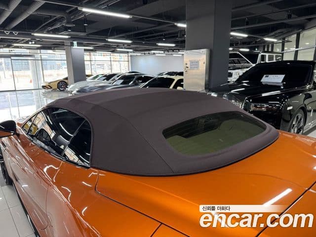 Aston Martin 뱅퀴시 S 6.0 V12 Volante, 2016 14