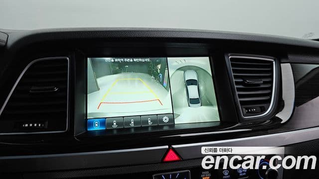 Genesis G80 Premium Luxury, 2017 16