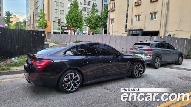 BMW i4 eDrive40 M Sport Pro, 2023 все фото