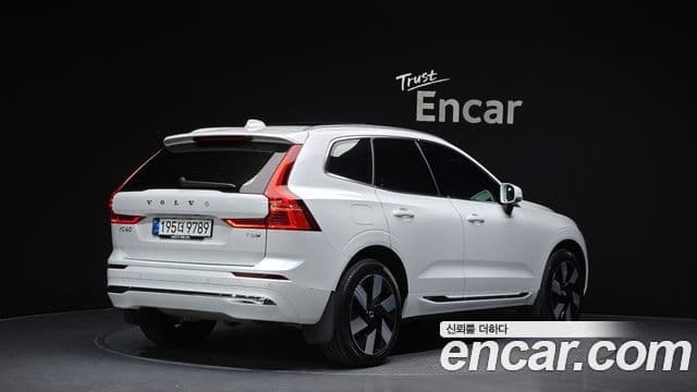 Volvo XC60 2세대 T8 Ultra Bright, 2025 2