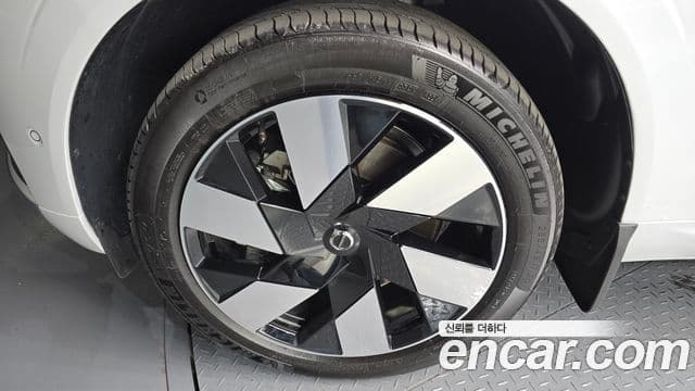 Volvo XC60 2세대 T8 Ultra Bright, 2025 все фото