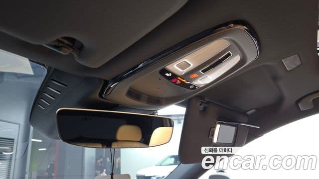 Volvo XC60 2세대 T8 Ultra Bright, 2025 16