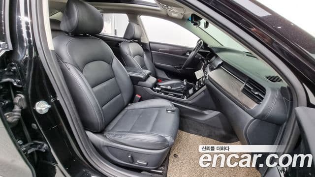 Kia K7 Premier 3.0 LPI Trendy(арендный автомобиль), 2020 10