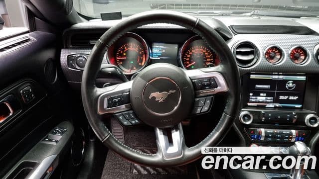 Ford Mustang купе, 2016 13