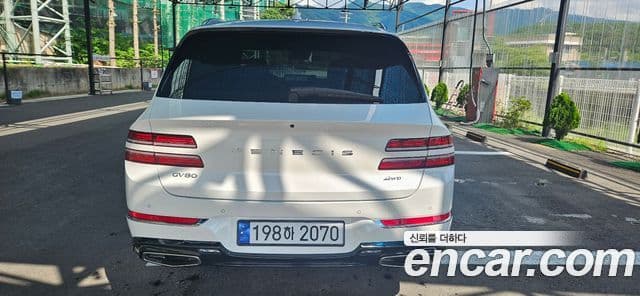 Genesis GV80, 2023 3