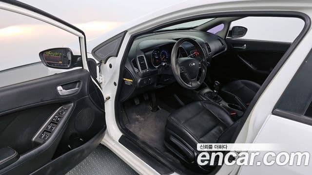 Kia K3 Deluxe, 2013 11