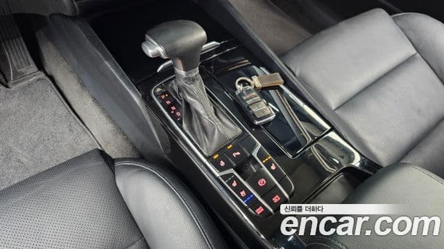 Kia All New K7 3.0 LPI Luxury (арендный автомобиль), 2017 9