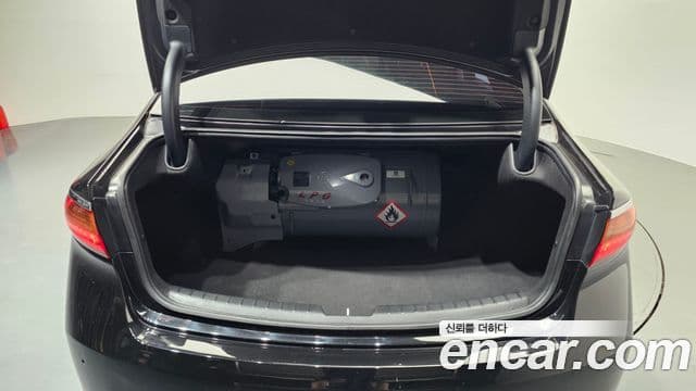 Kia All New K7 3.0 LPI Luxury (арендный автомобиль), 2017 20