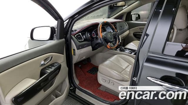 Kia All New Carnival Noblesse, 2015 10