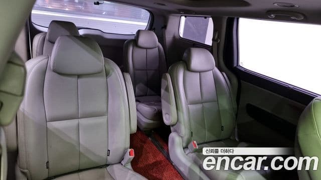 Kia All New Carnival Noblesse, 2015 12