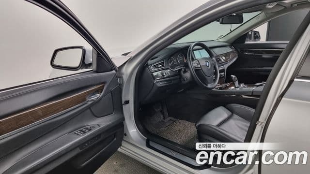 BMW 7시리즈 (F01), 2011 13