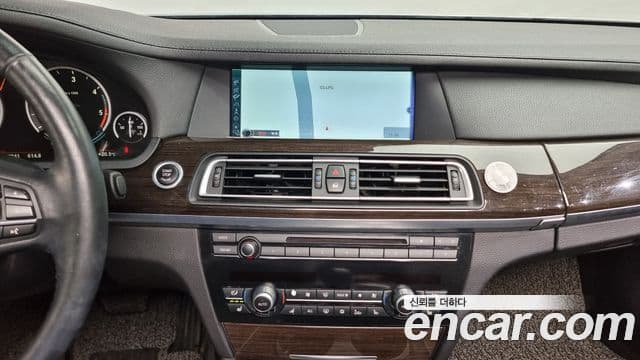 BMW 7시리즈 (F01), 2011 16