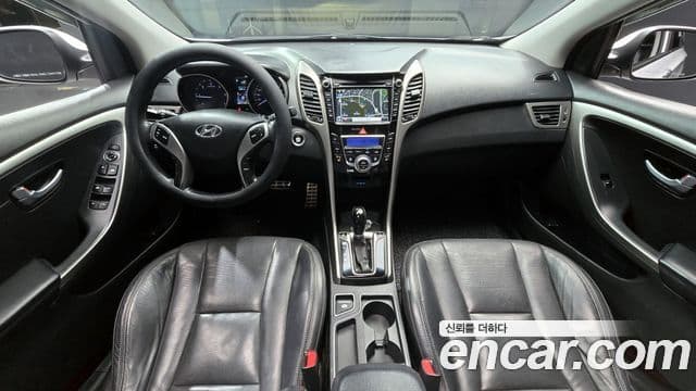 Hyundai i30(новый кузов / новое поколение) дизель 1.6 VGT Extreme, 2012 7