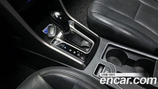 Hyundai i30(новый кузов / новое поколение) дизель 1.6 VGT Extreme, 2012 9