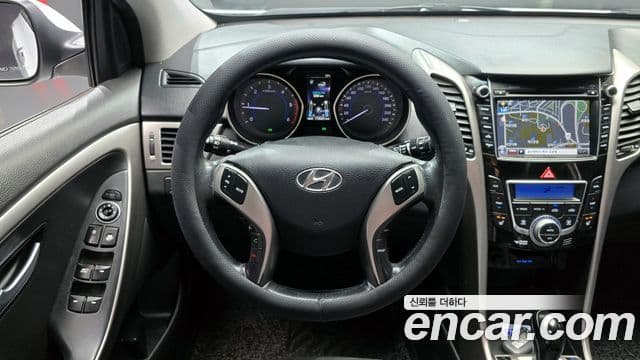 Hyundai i30(новый кузов / новое поколение) дизель 1.6 VGT Extreme, 2012 14