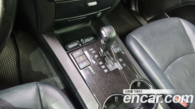 Kia Mohave 4WD KV300, 2015 9