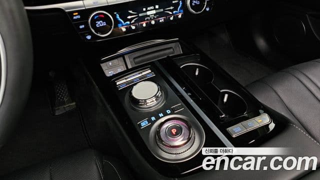 Genesis G80 (RG3) бензин 2.5 турбо 2WD, 2024 9