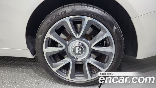 Rolls-Royce 레이스, 2019 все фото