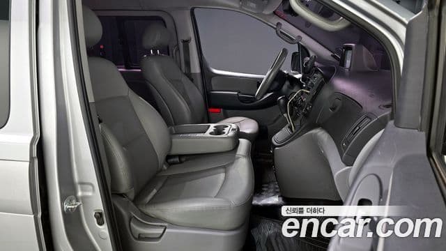 Hyundai Grand Starex CVX Deluxe, 2013 10