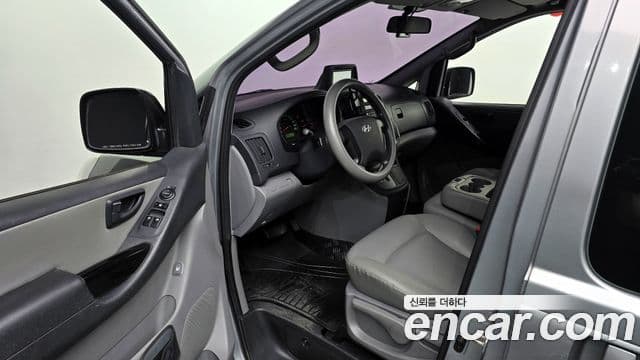 Hyundai Grand Starex CVX Deluxe, 2013 11