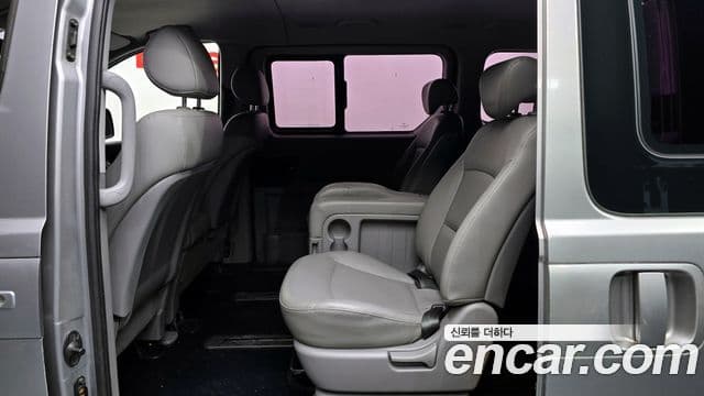 Hyundai Grand Starex CVX Deluxe, 2013 12