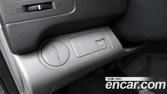 Hyundai Grand Starex CVX Deluxe, 2013 14