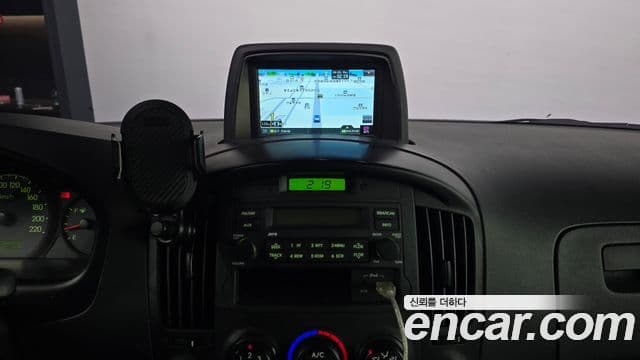 Hyundai Grand Starex CVX Deluxe, 2013 15