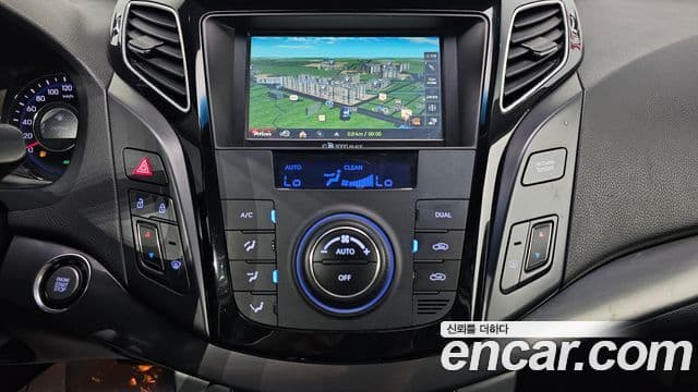 Hyundai i40 살룬 Modern, 2012 16