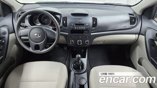 Kia Forte люксовая версия, 2010 7