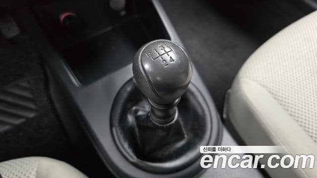 Kia Forte люксовая версия, 2010 9