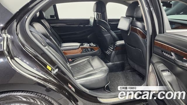 Genesis EQ900 Prestige, 2018 12