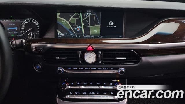 Genesis EQ900 Prestige, 2018 15