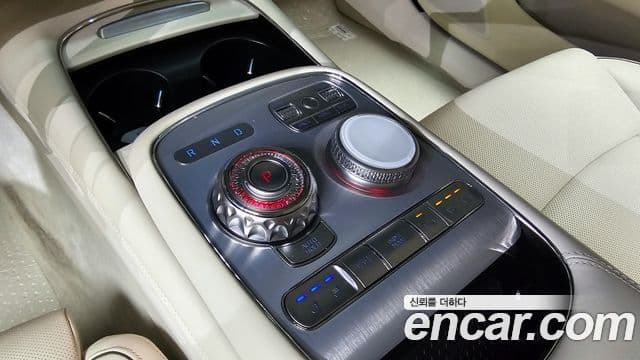 Genesis G90 (RS4) бензин 3.5 турбо AWD, 2023 9