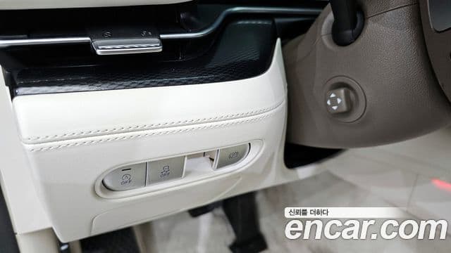 Genesis G90 (RS4) бензин 3.5 турбо AWD, 2023 14