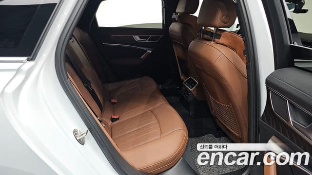 Audi A6 (C8) Premium, 2023 11