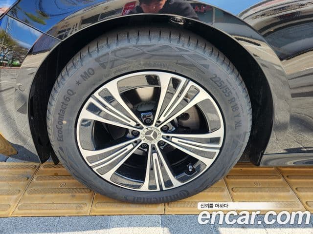 Mercedes-Benz E-класс W214 Avantgarde, 2025 все фото