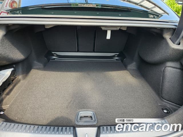 Mercedes-Benz E-класс W214 Avantgarde, 2025 20