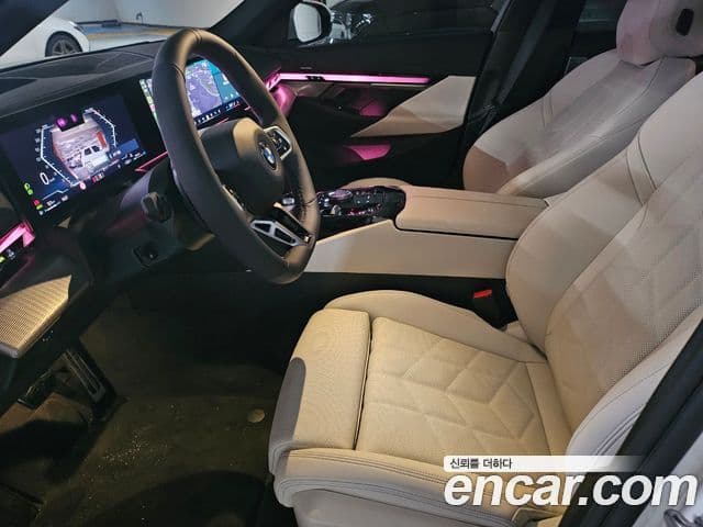 BMW 5시리즈 (G60) 520i M Sport, 2025 7