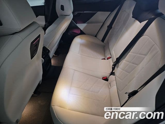 BMW 5시리즈 (G60) 520i M Sport, 2025 10