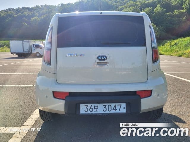 Kia Soul Safety, 2010 4