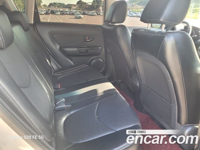Kia Soul Safety, 2010 9
