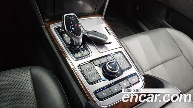 Hyundai Equus(новый кузов / новое поколение) Exclusive, 2013 9