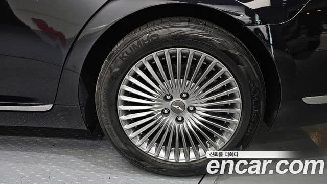 Genesis G90 Luxury, 2021 все фото