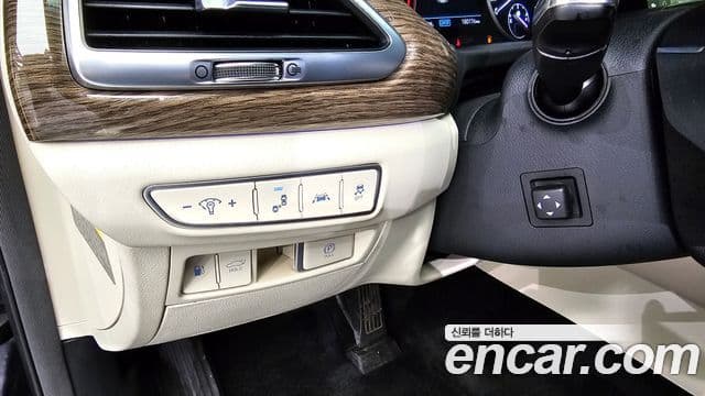 Genesis G90 Luxury, 2021 14