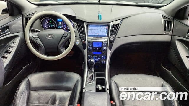 Hyundai Sonata гибрид Premier, 2012 7